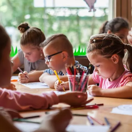 Aldeamento Turístico Oostappen Vakantiepark De Berckt Bv Baarlo (Limburg)